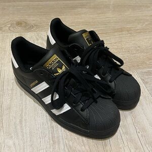 Adidas superstar US 4.5